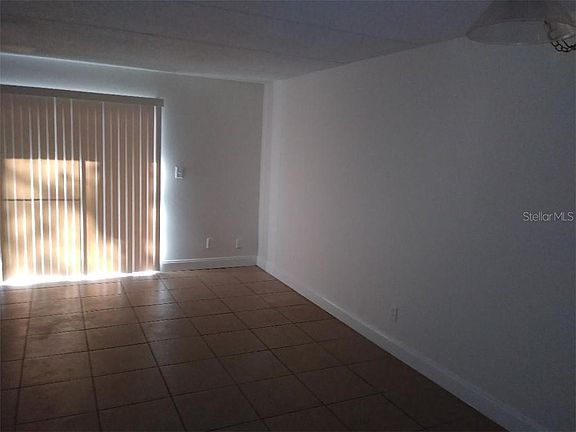 3rd image of 159 Lewfield Cir Unit 159