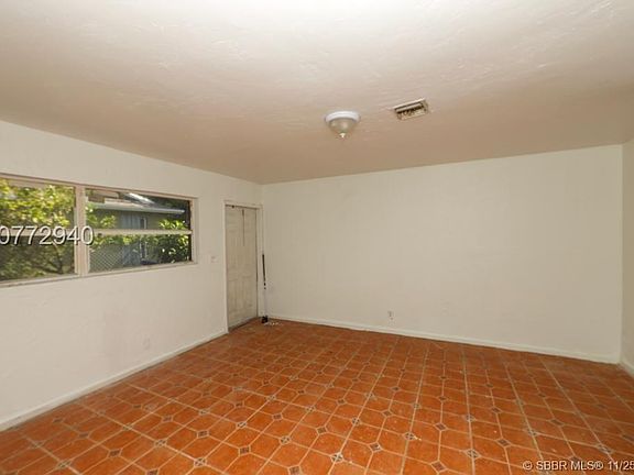 4th image of 1132 NW 5th Ct #0