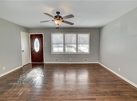 3rd image of 15416 E 42nd Pl S
