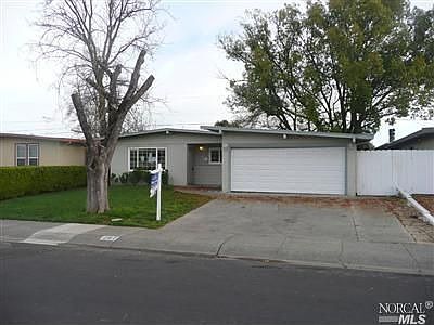 1st image of 207 Deodara St