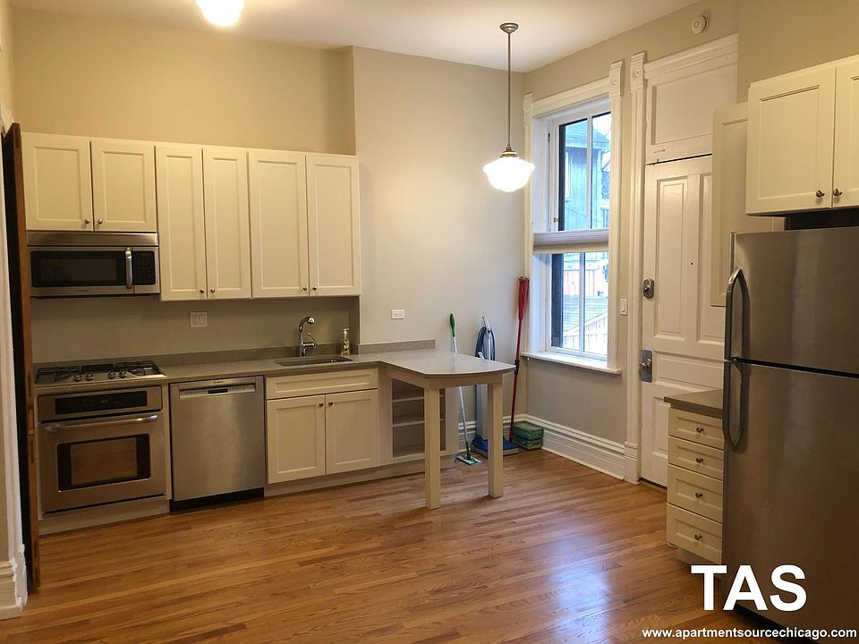 1st image of 544 W Belden Ave