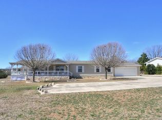 101 Native Oak St, Ingram, TX 78025