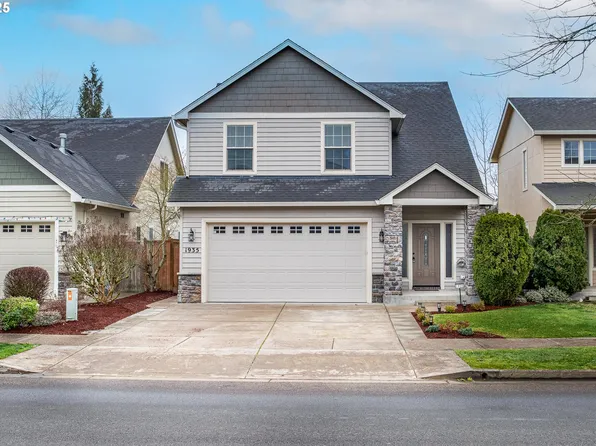 1935 Enchantment Dr, Eugene, OR 97402