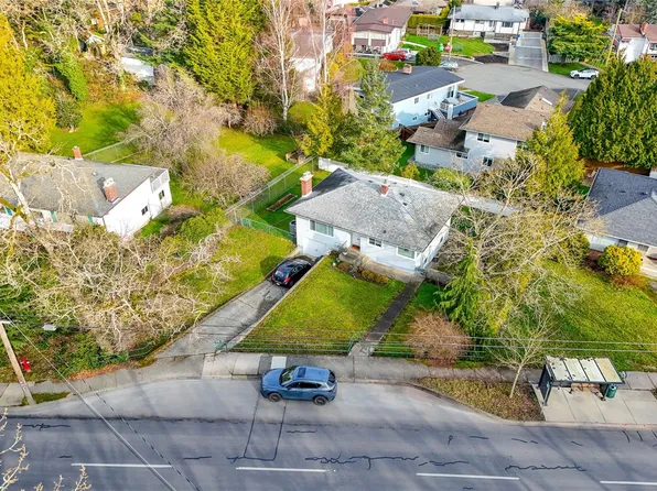 4121 Quadra St, Saanich, BC V8X 1L1