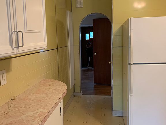 5th image of 401 Oakland Ave