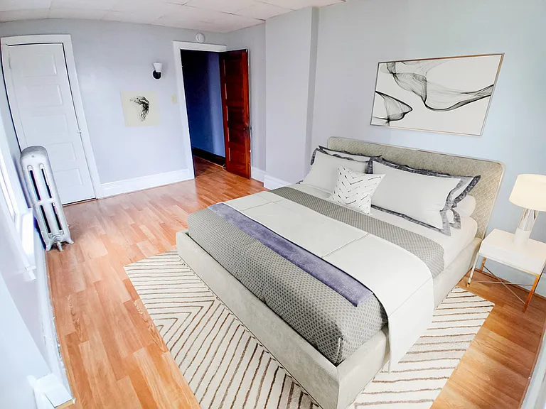 1020 W Green St — Photo 7