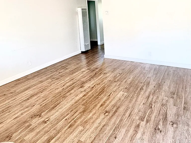 655 Mariposa Ave #9 — Photo 4