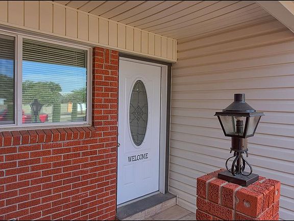 4th image of 3220 Cork Dr