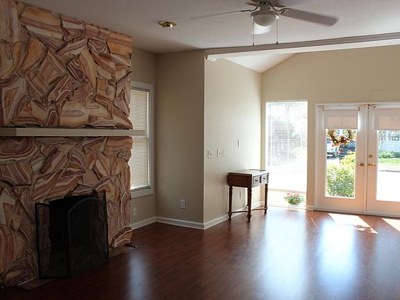 4th image of 3403 W Palmira Ave