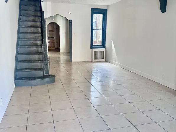 3343 Amber St, Philadelphia, PA 19134