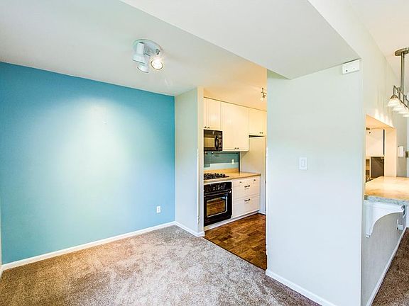4th image of 4406 London Ct