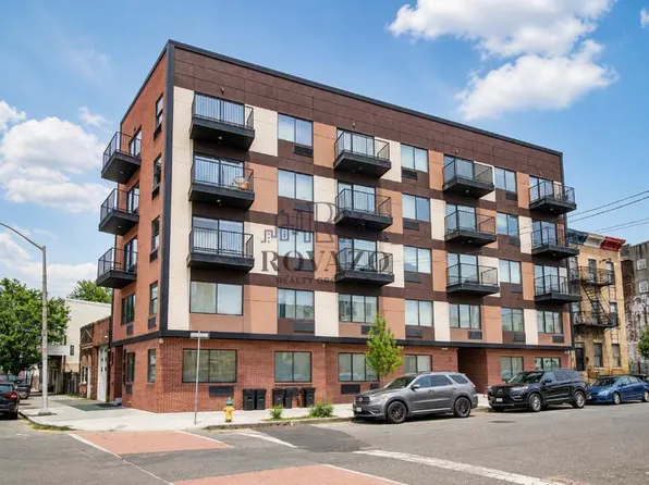 486 Market St, Newark, NJ