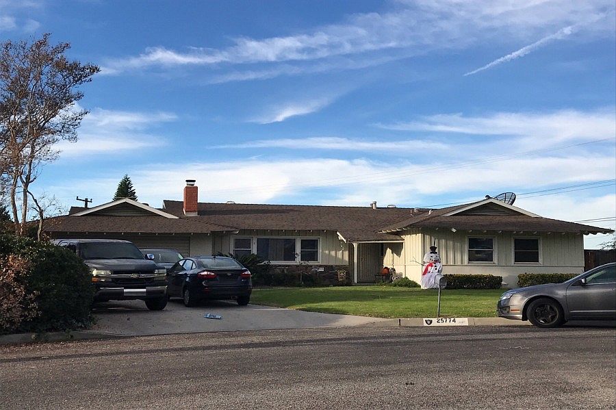 1st image of 25774 Edgemont Ct