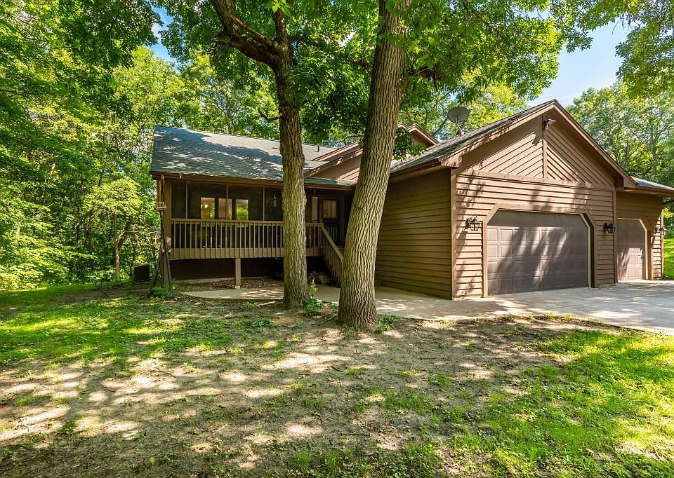 1st image of 8950 90th Court Way