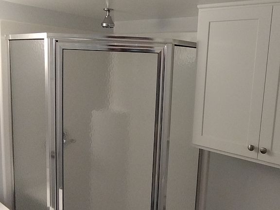 5th image of 1004B Chicago Ave #B