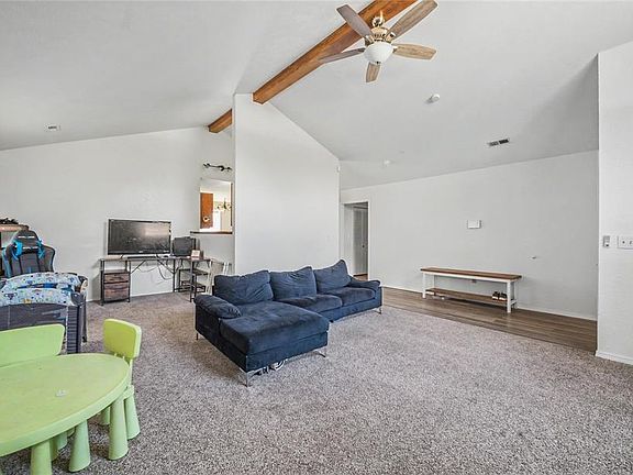 5th image of 13964 Hickory Dr