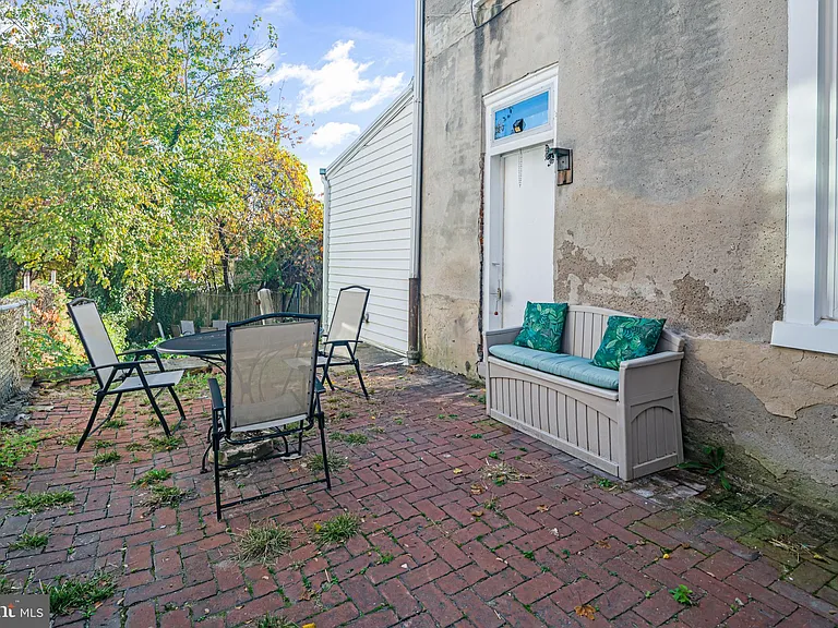 204 Ripka St #2 — Photo 15