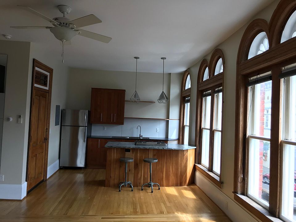 1st image of 931 Washington St #4