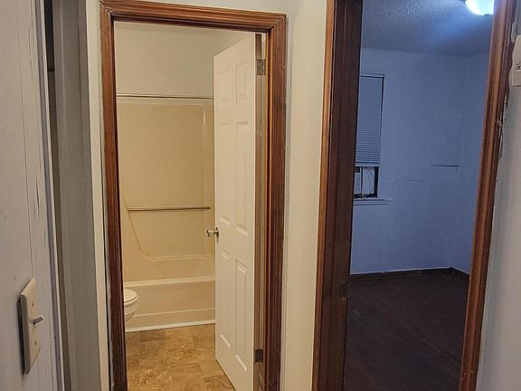 4th image of 5116 Twitty St