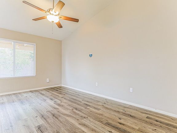 4th image of 7541 E Navarro Ave