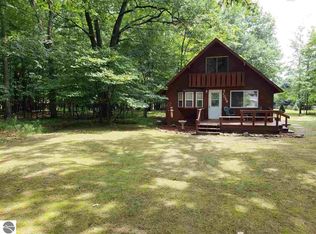 1059 Bundy Dr, Lake Isabella, MI