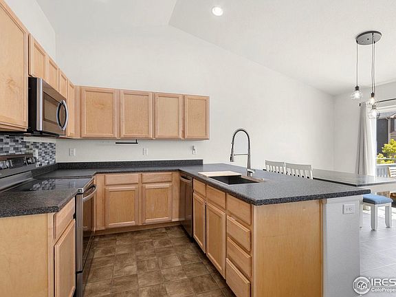 3rd image of 639 Gore Range Dr