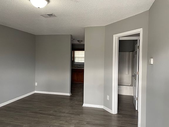 3rd image of 705-711 S Church St #721