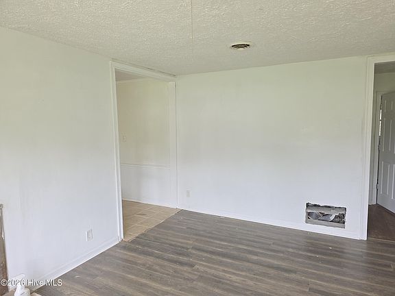 2nd image of 2518 Argonne Drive