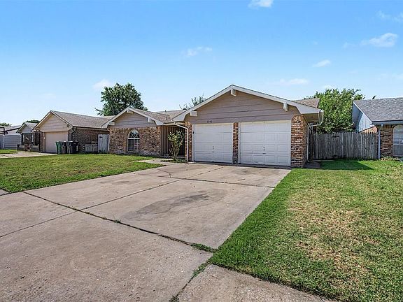 2nd image of 2340 SW 90th St