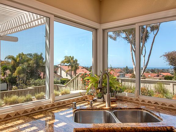 5th image of 1067 Cerro Verde Dr