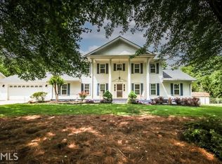 1678 Rangewood Dr, Lilburn, GA 30047