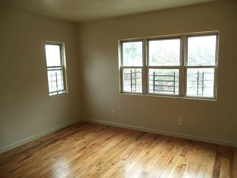 106-23 Inwood St #2 — Photo 15