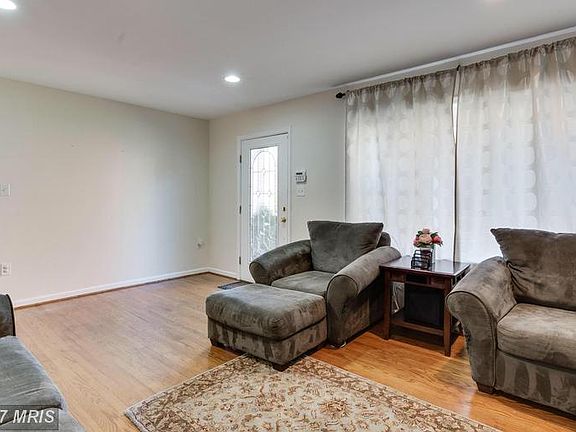5th image of 14411 Fontaine Ct