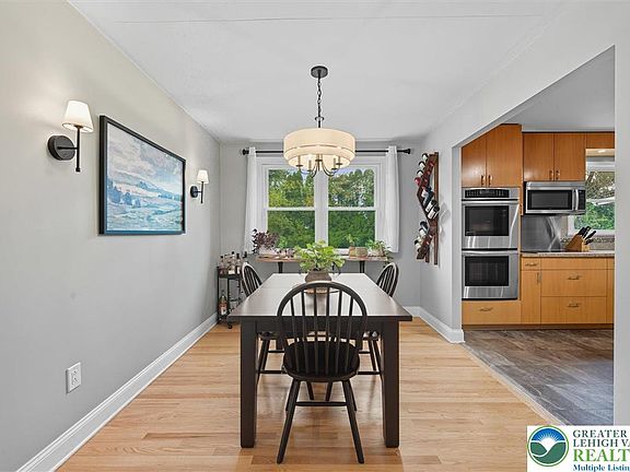 5th image of 4493 Spring Dr
