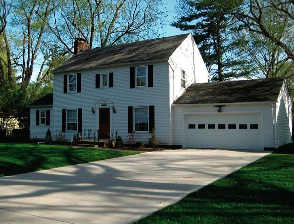 1st image of 2082 Ayers Ave