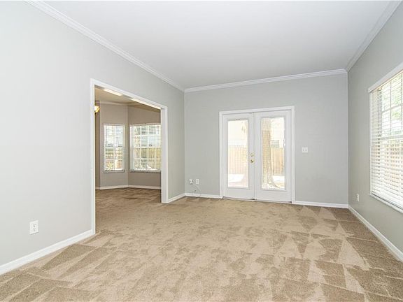 5th image of 3304 W Santiago St