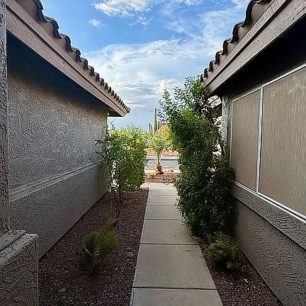 5th image of 4119 W Potter Dr