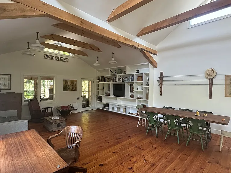 1824 Route 212 — Photo 14