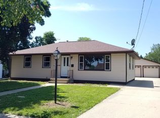 1414 S 3rd St, Watertown, WI 53094