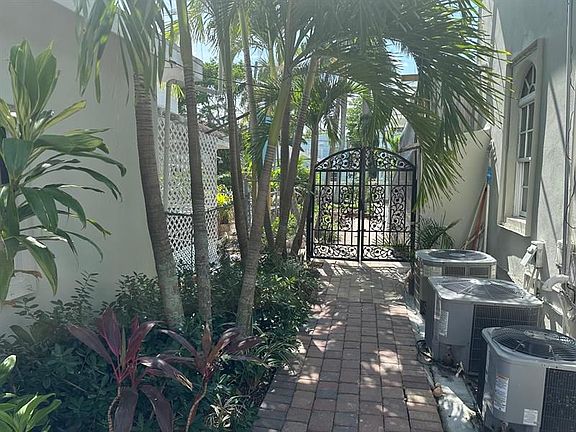 2nd image of 258 Seminole Avenue Cottage #5