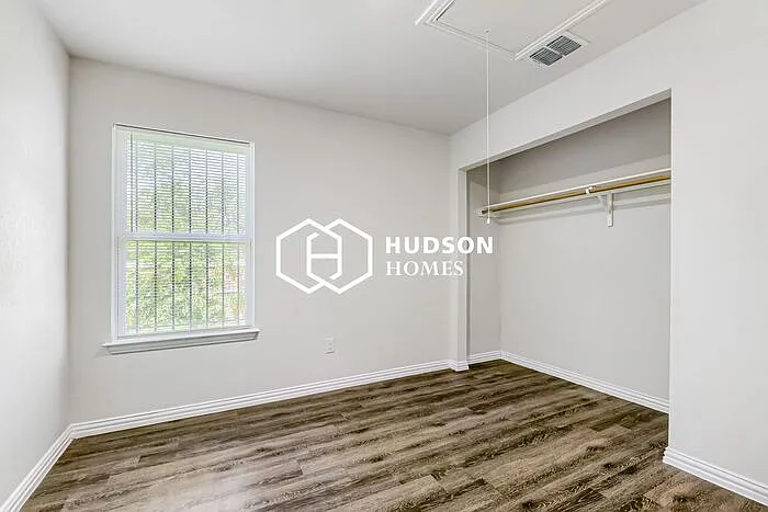542 Rivas St #B — Photo 8