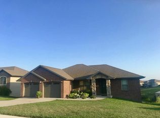 3861 Riley Ct, Jefferson City, MO 65109