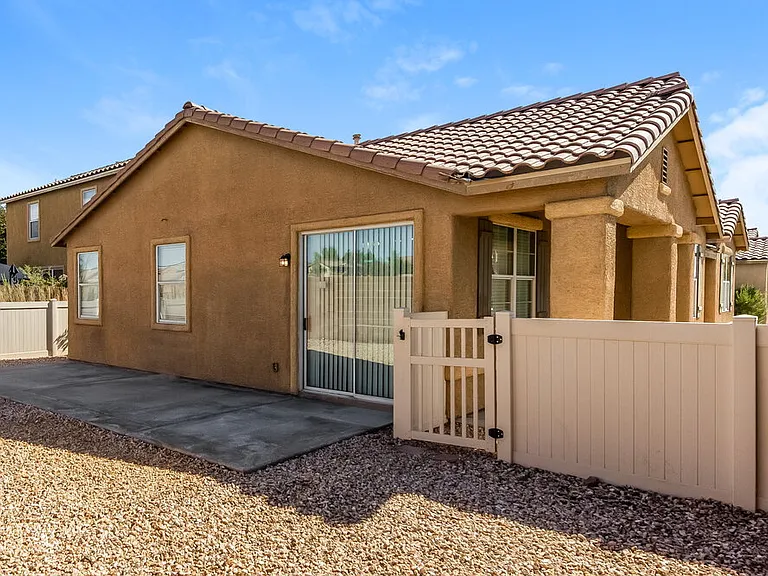 6604 Frances Celia Ave — Photo 16