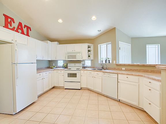 4th image of 9750 N Monterey Dr Unit 8