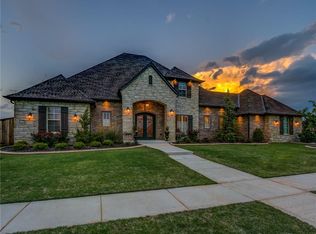 4701 Fountain View Dr, Norman, OK 73072