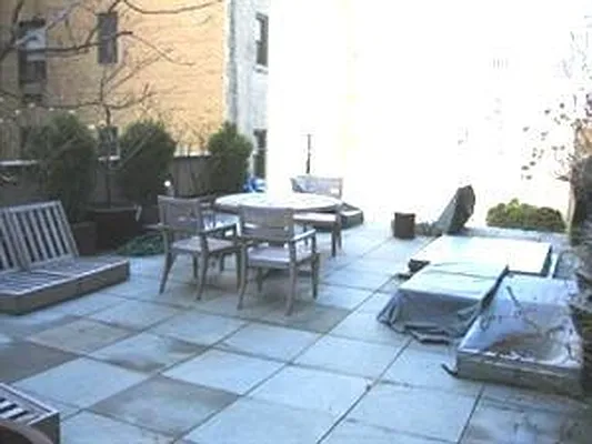 Rented by Douglas Elliman | media 20