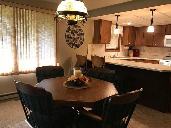 3rd image of 707 S Prospect Ave