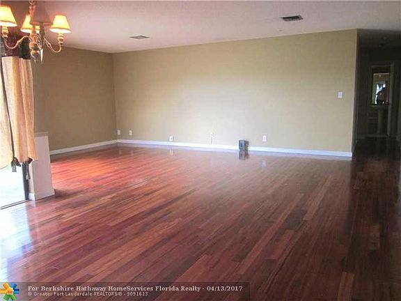 5th image of 3230 NW 101st Ave