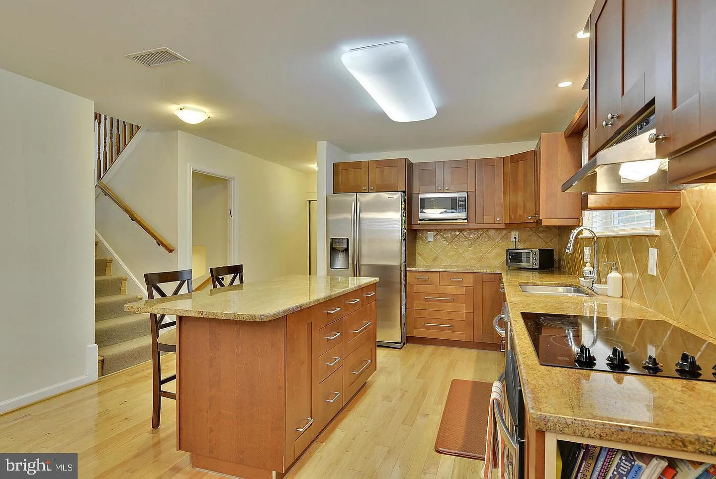 4 bed, 3.5 bath, 1700 sqft, $3,850 — Photo 2