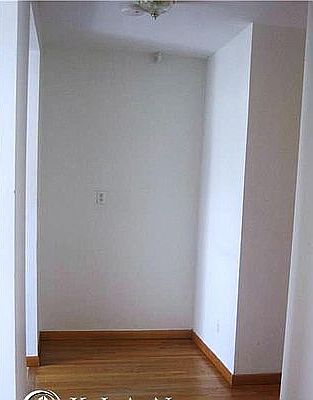 5th image of 85 Kenmare St #31E